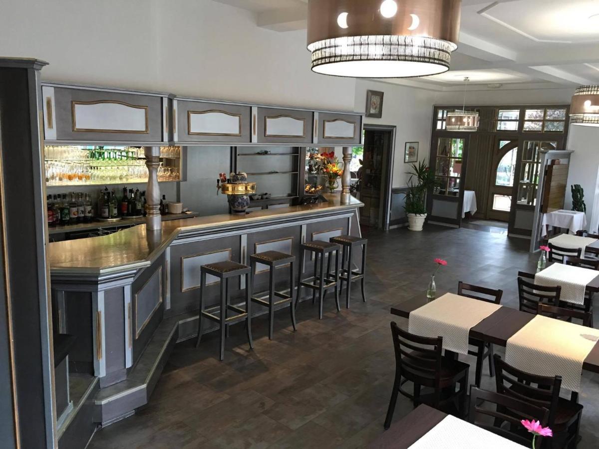 Hotel Restaurant Le Bristol Niederbronn-les-Bains Zewnętrze zdjęcie