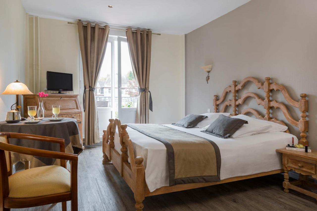 Hotel Restaurant Le Bristol Niederbronn-les-Bains Zewnętrze zdjęcie