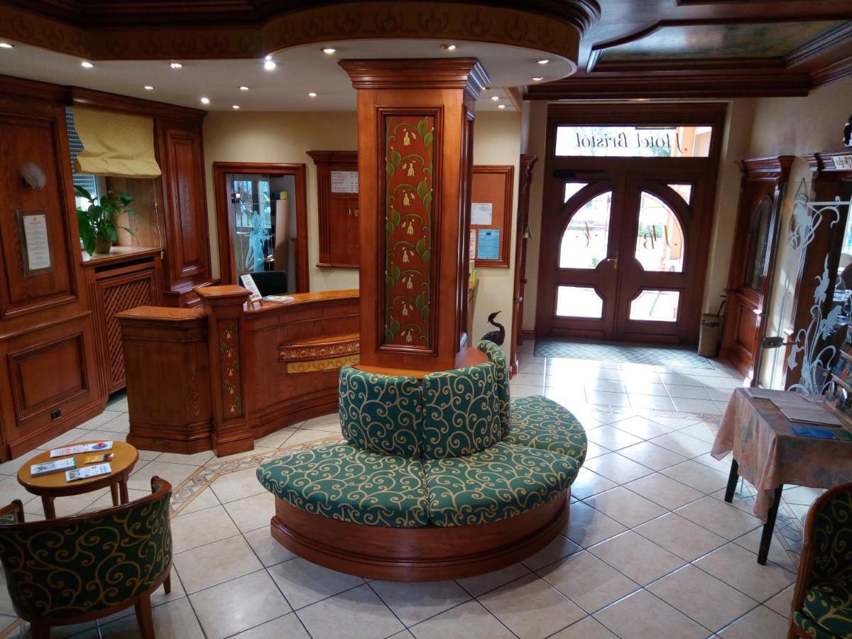 Hotel Restaurant Le Bristol Niederbronn-les-Bains Zewnętrze zdjęcie