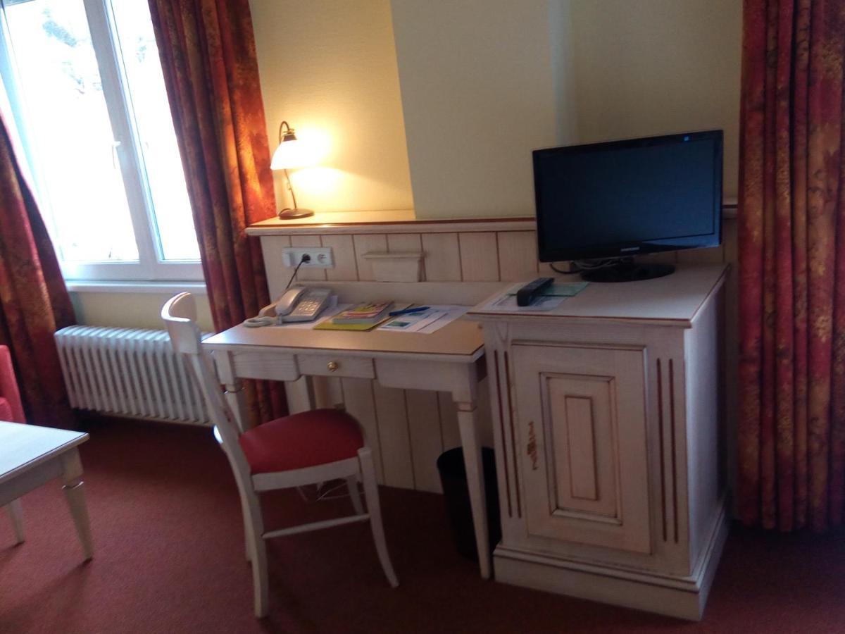 Hotel Restaurant Le Bristol Niederbronn-les-Bains Zewnętrze zdjęcie